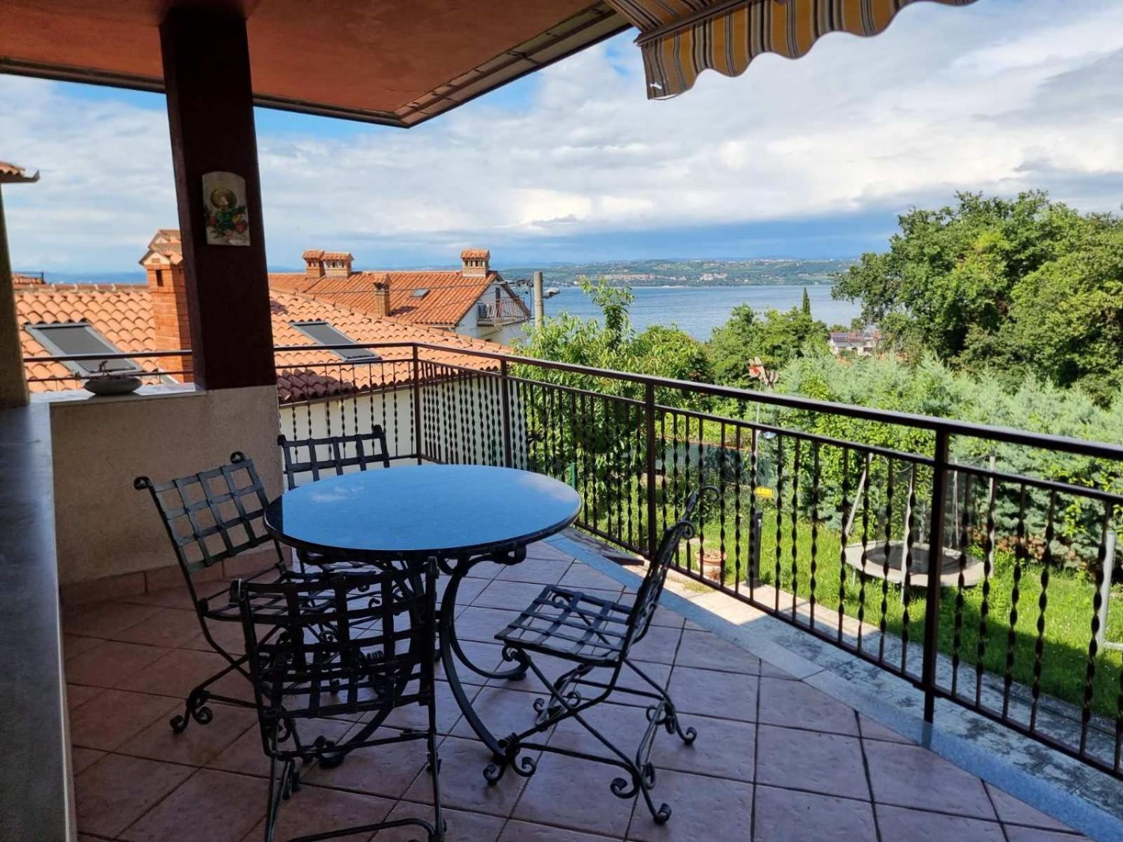 Amore Koper Apartment Екстериор снимка